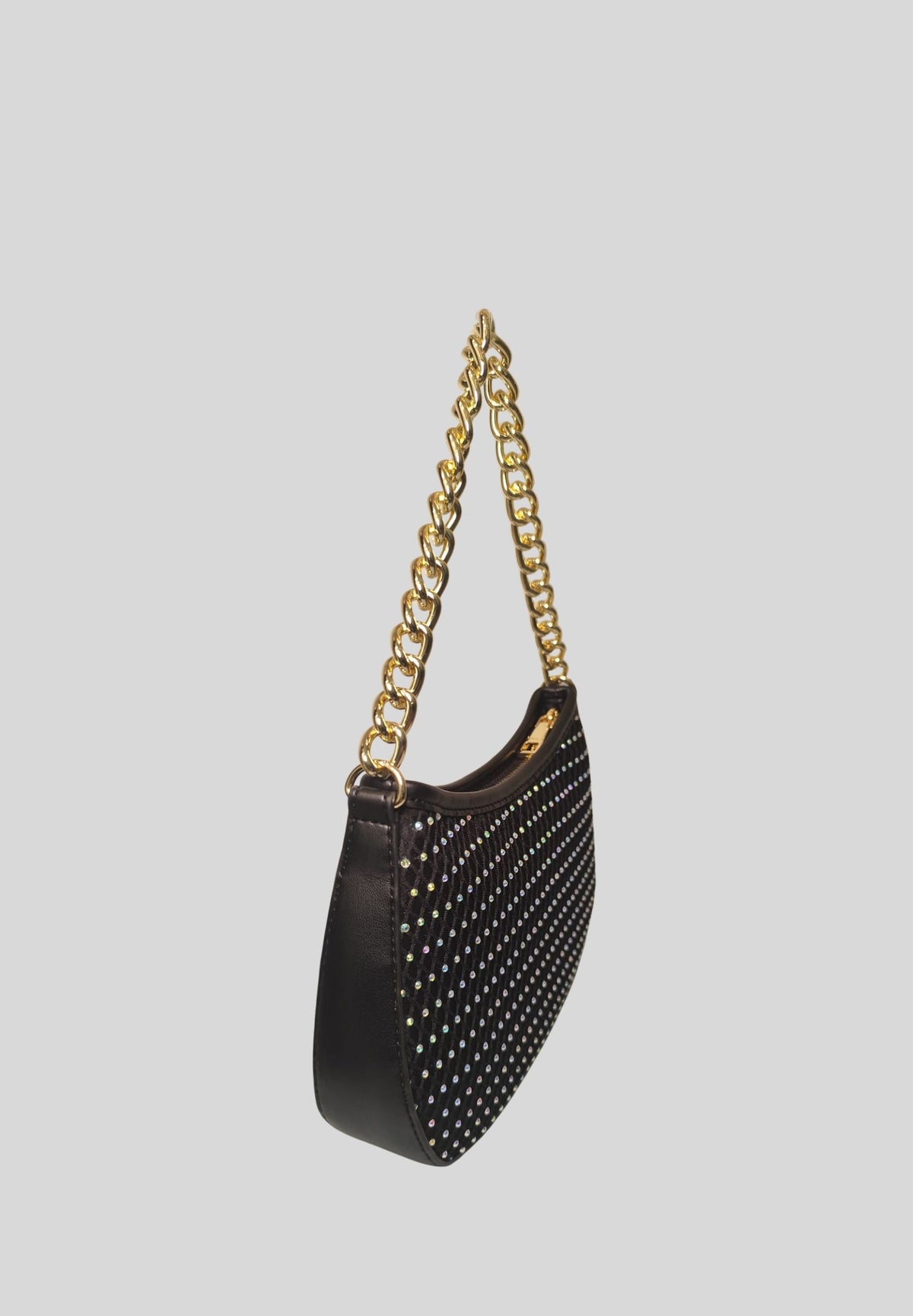Borsa nera effetto pelle borchie SC4613PP