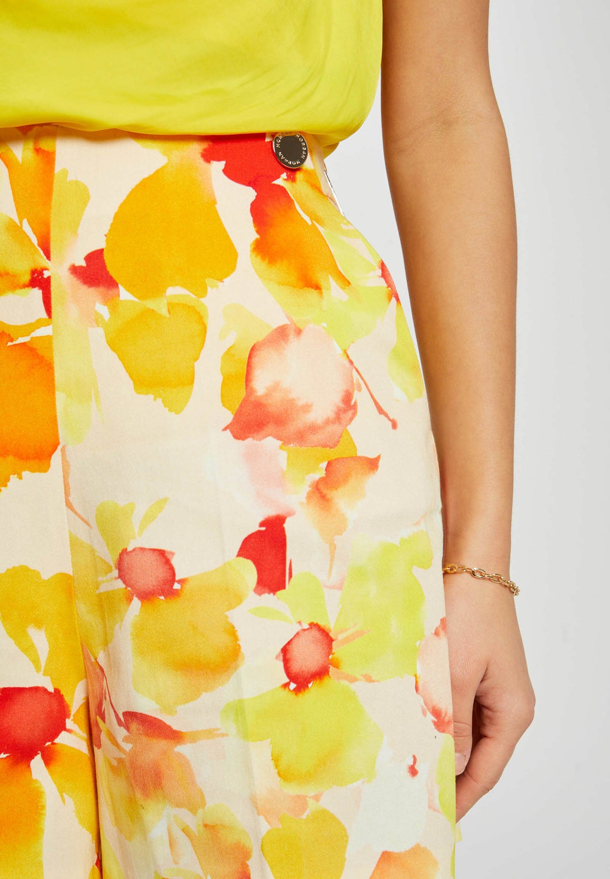 Shorts in satin SHOYE.F ( TAGLIE FRANCESI )