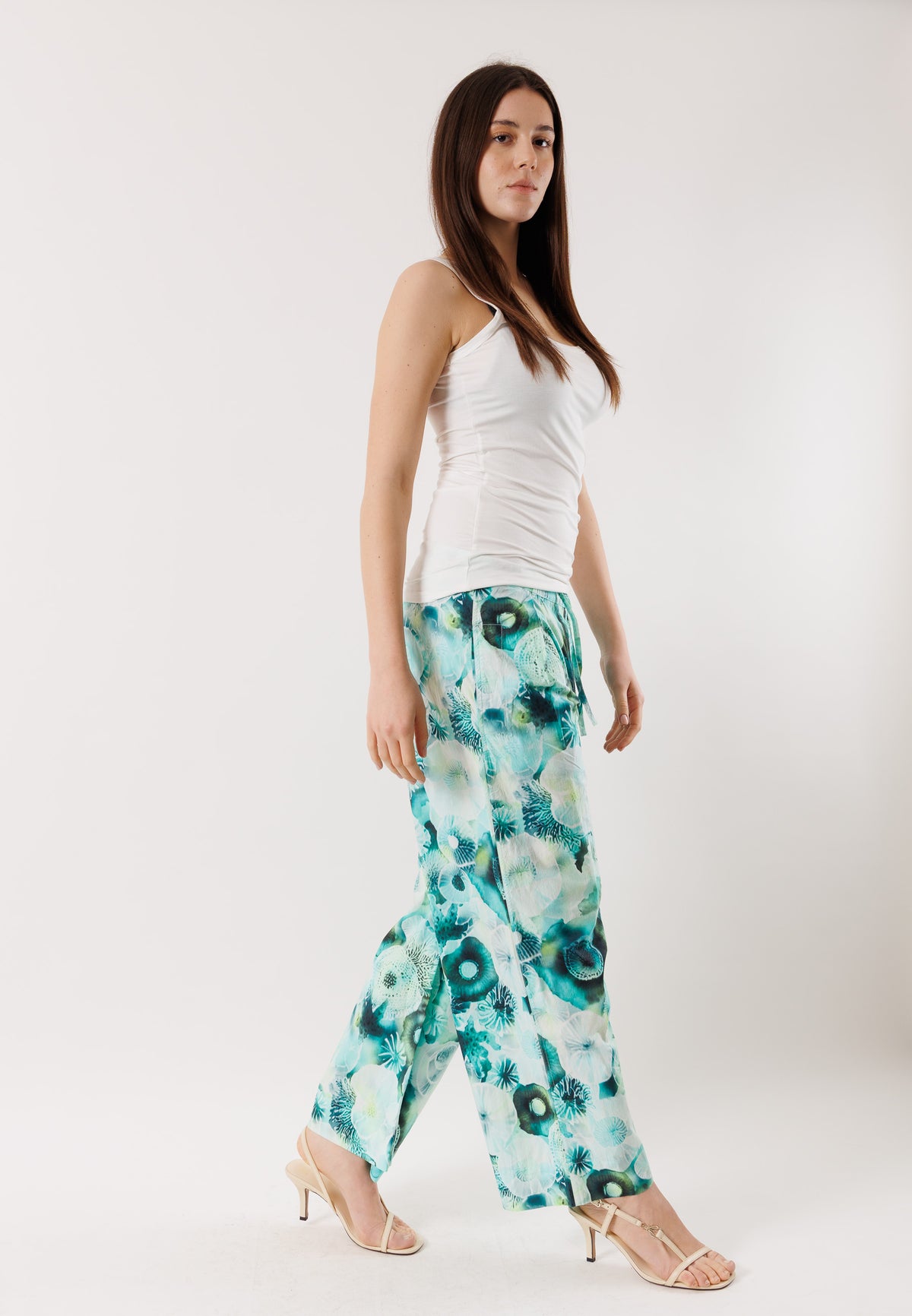 Pantaloni ampi in cotone D42735