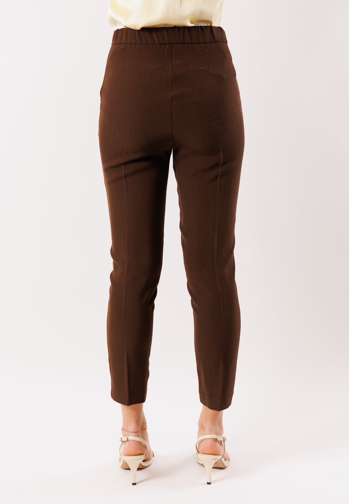 pantalone modello uomo PE26107