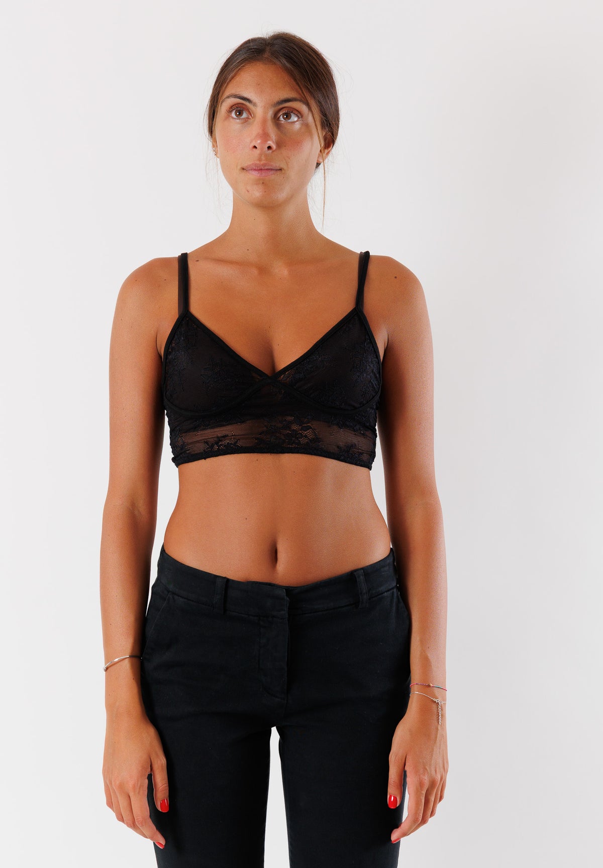 Top in pizzo con spalline sottili MR5010C