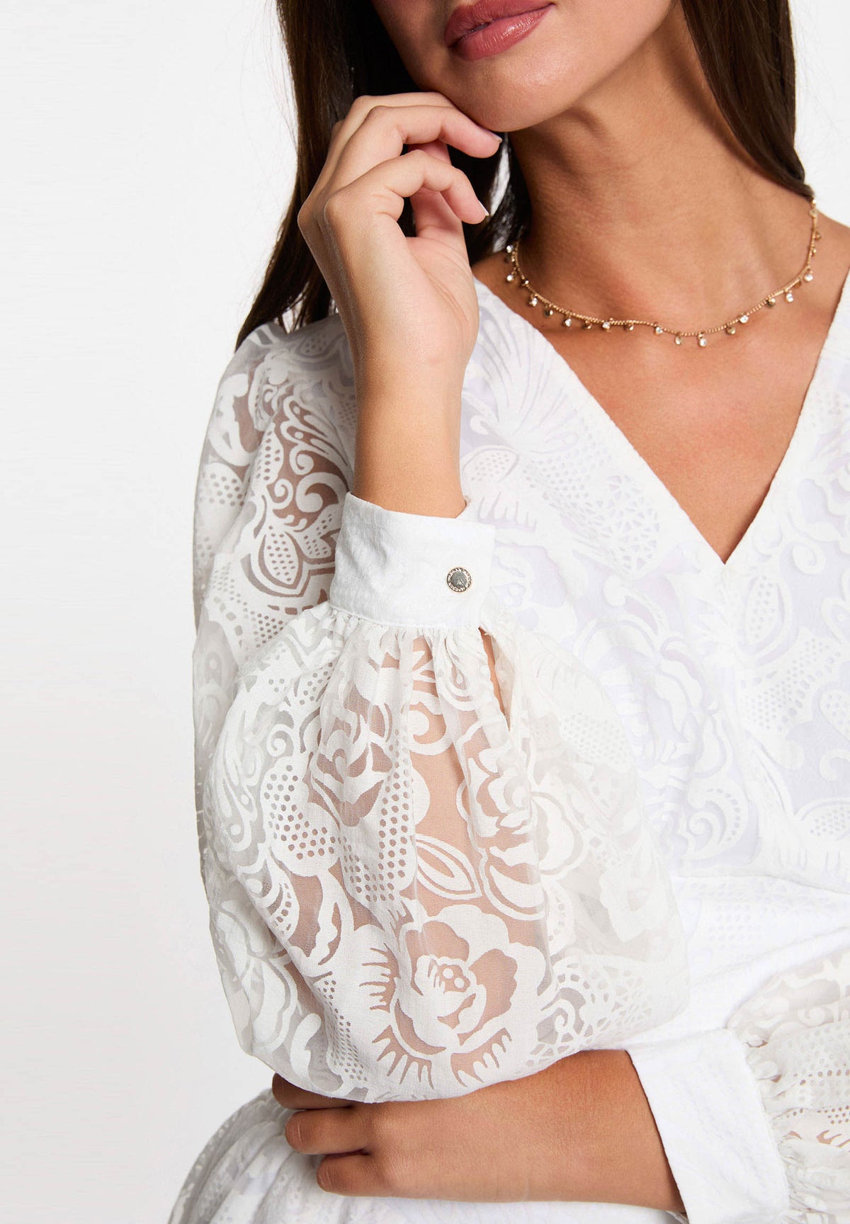 Blusa scollo V con ricami OLACO.F ( TAGLIE FRANCESI )