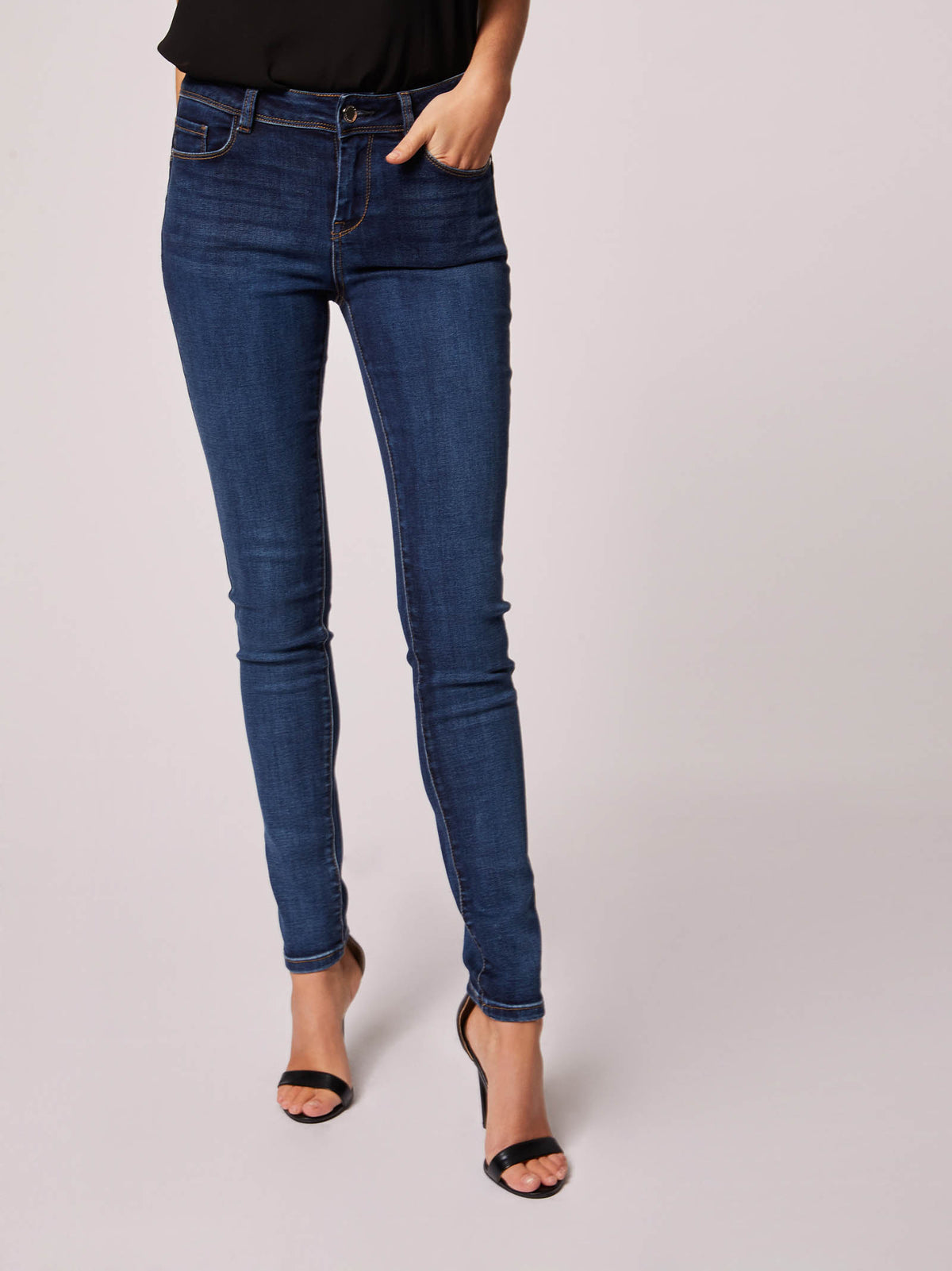 Jeans slim fit POM.P ( TAGLIE FRANCESI )