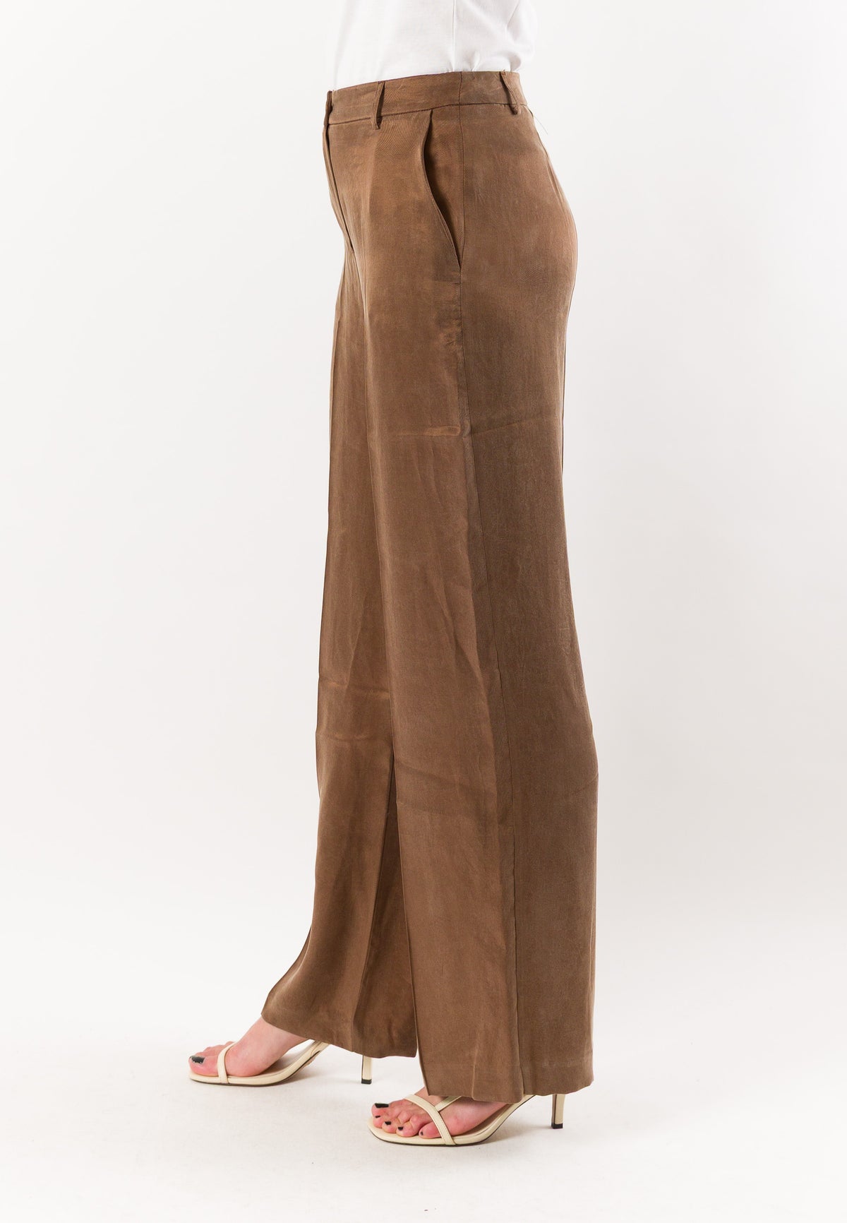 MESANGE Women's Trousers Brown
