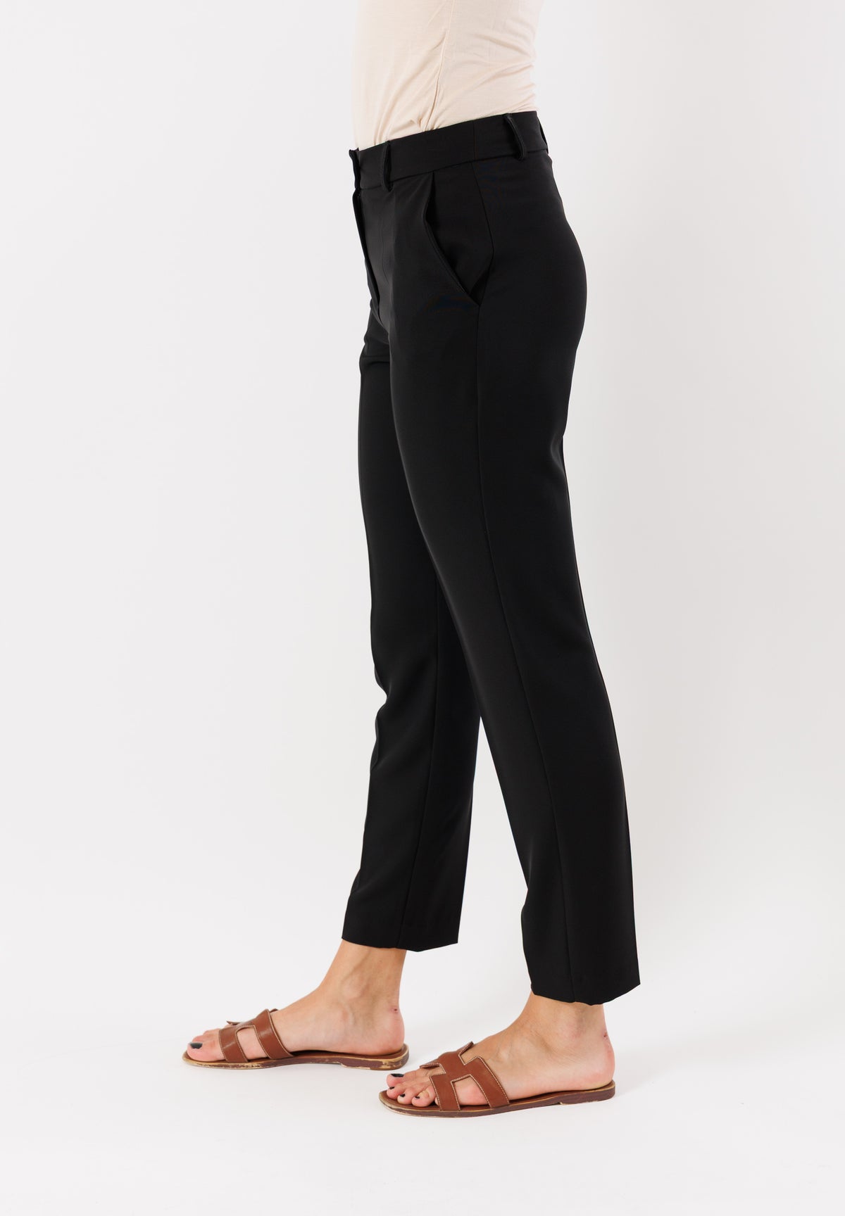 Pantaloni neri eleganti cropped cad� PE25231