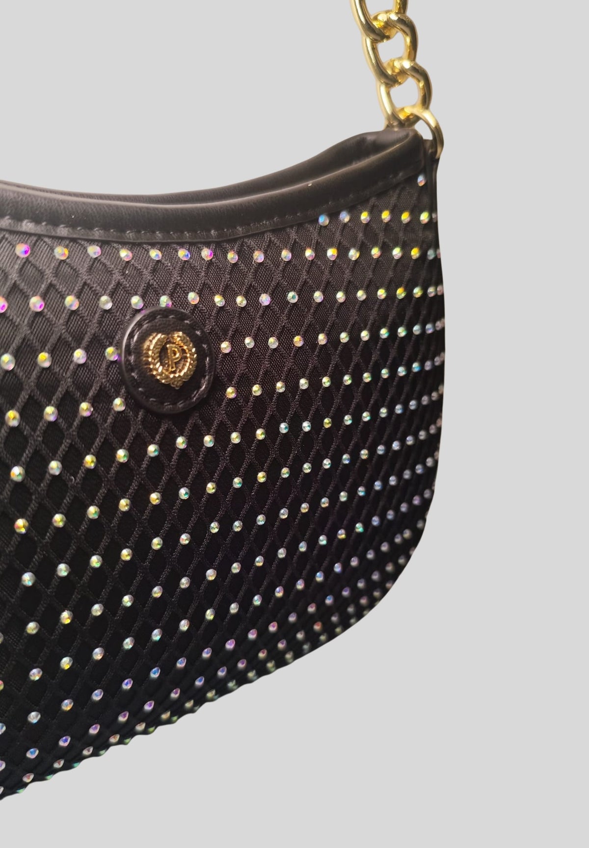 Borsa nera effetto pelle borchie SC4613PP