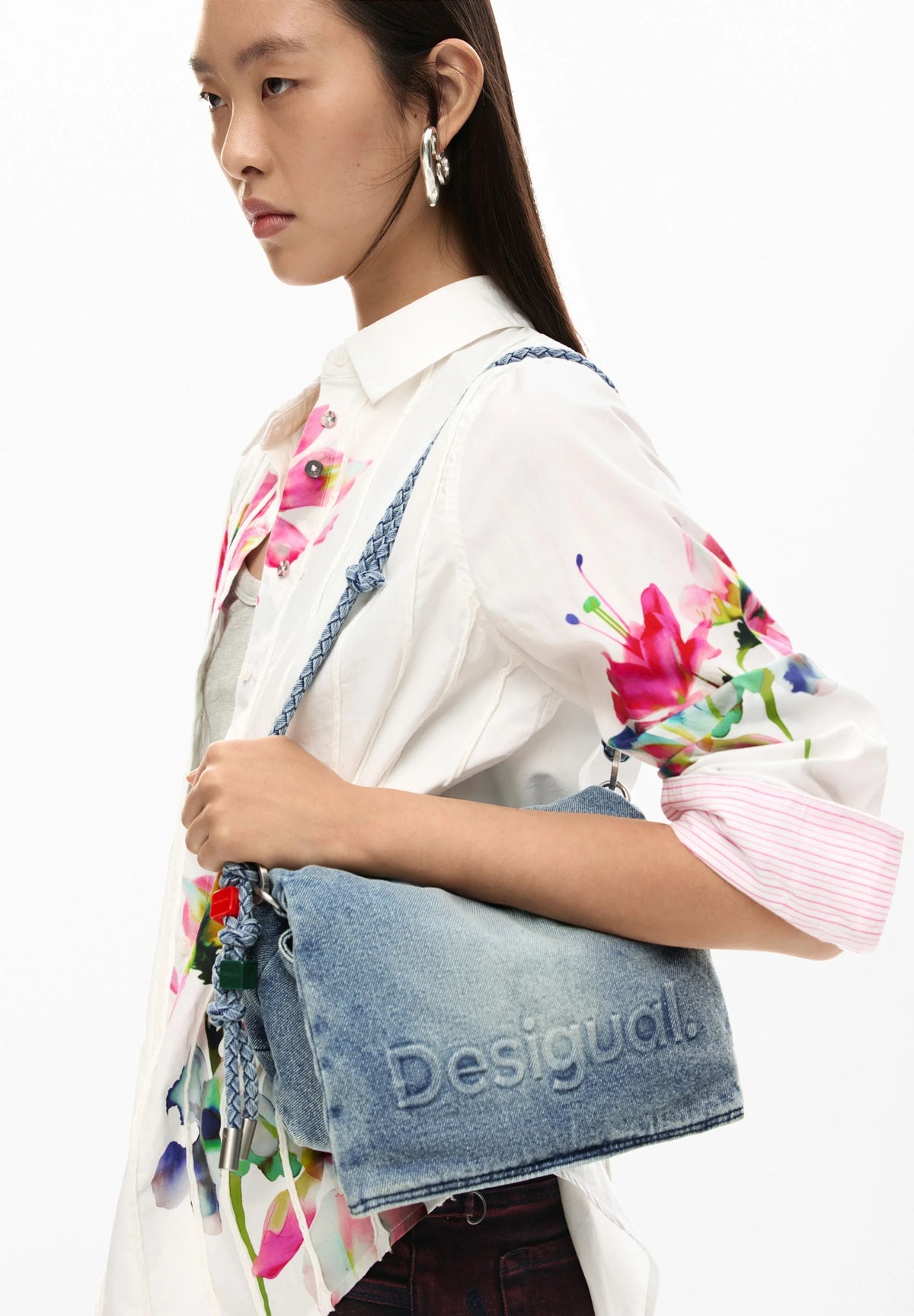 Borsa con patta in tessuto denim 26SAXD28