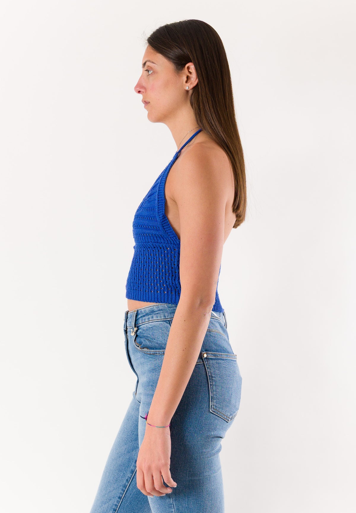 top corto con ricami A24183