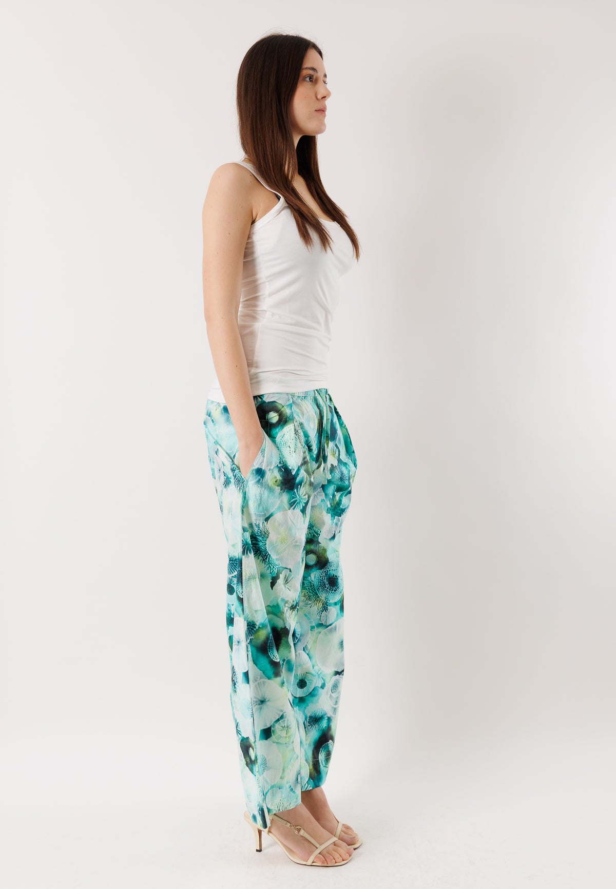Pantaloni ampi in cotone D42735