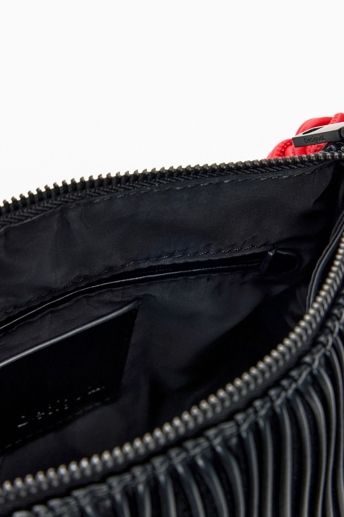 Borsa con texture in rilievo effetto pelle 26SAXPAS