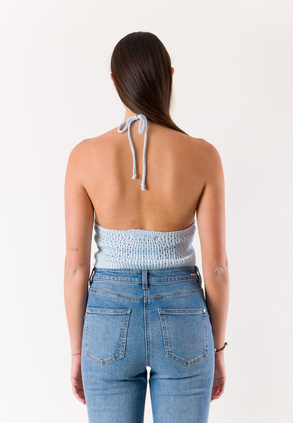 top corto con ricami A24183