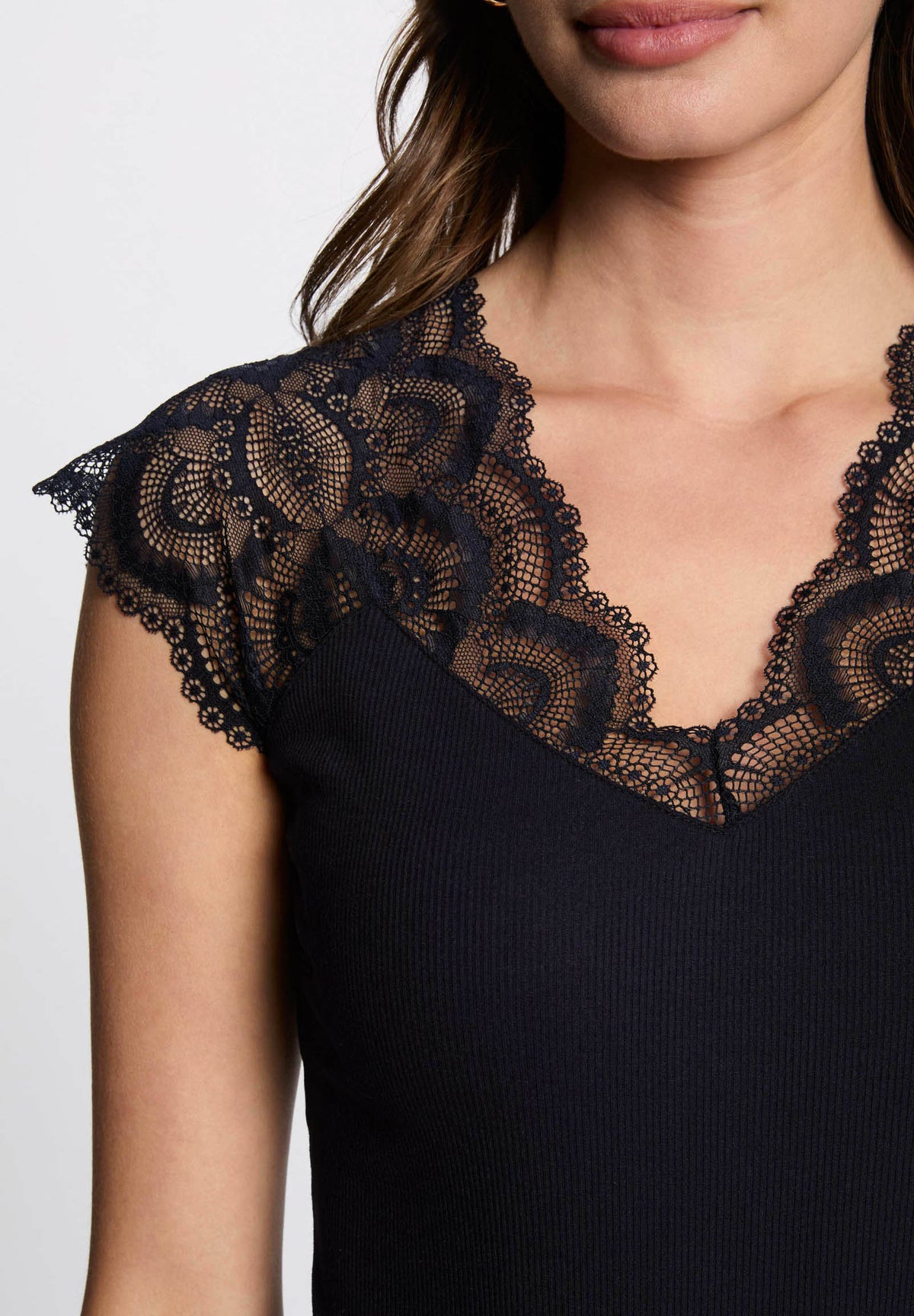 Top con inserti in pizzo DELI