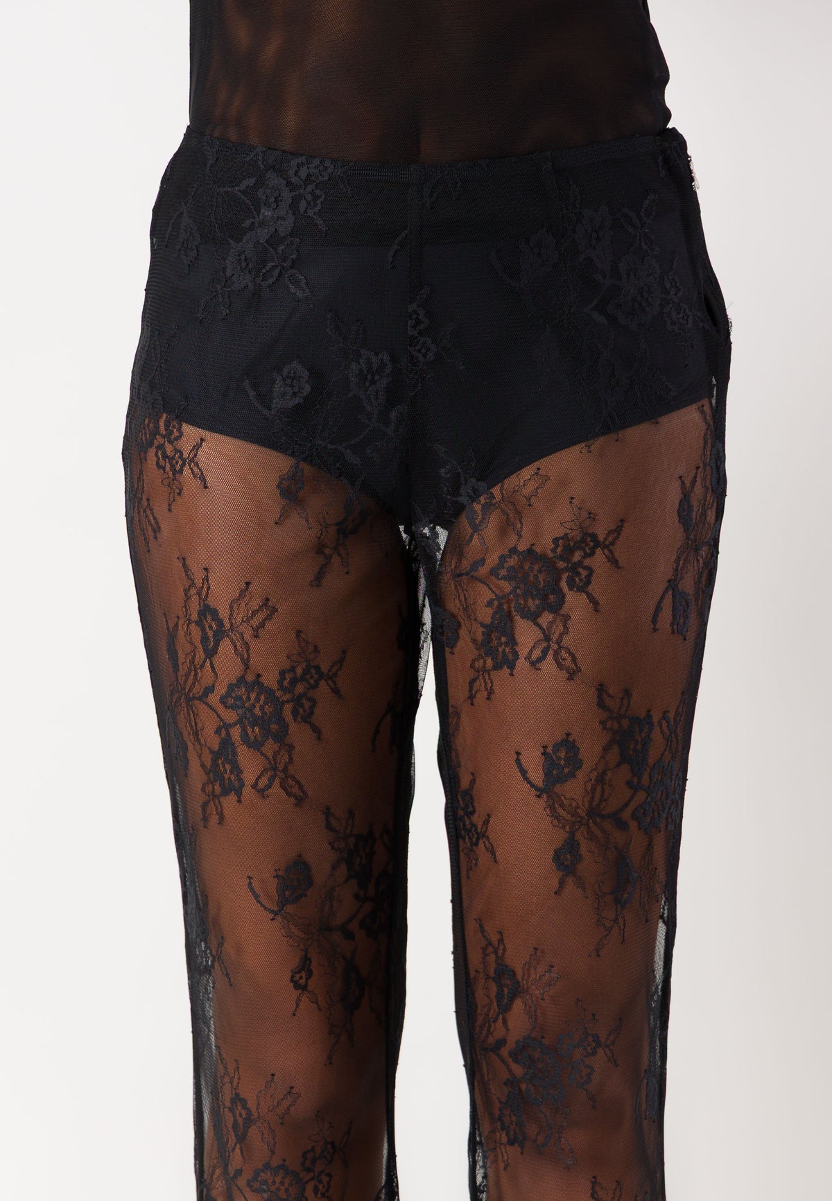 Pantaloni in pizzo trasparente 8P0483