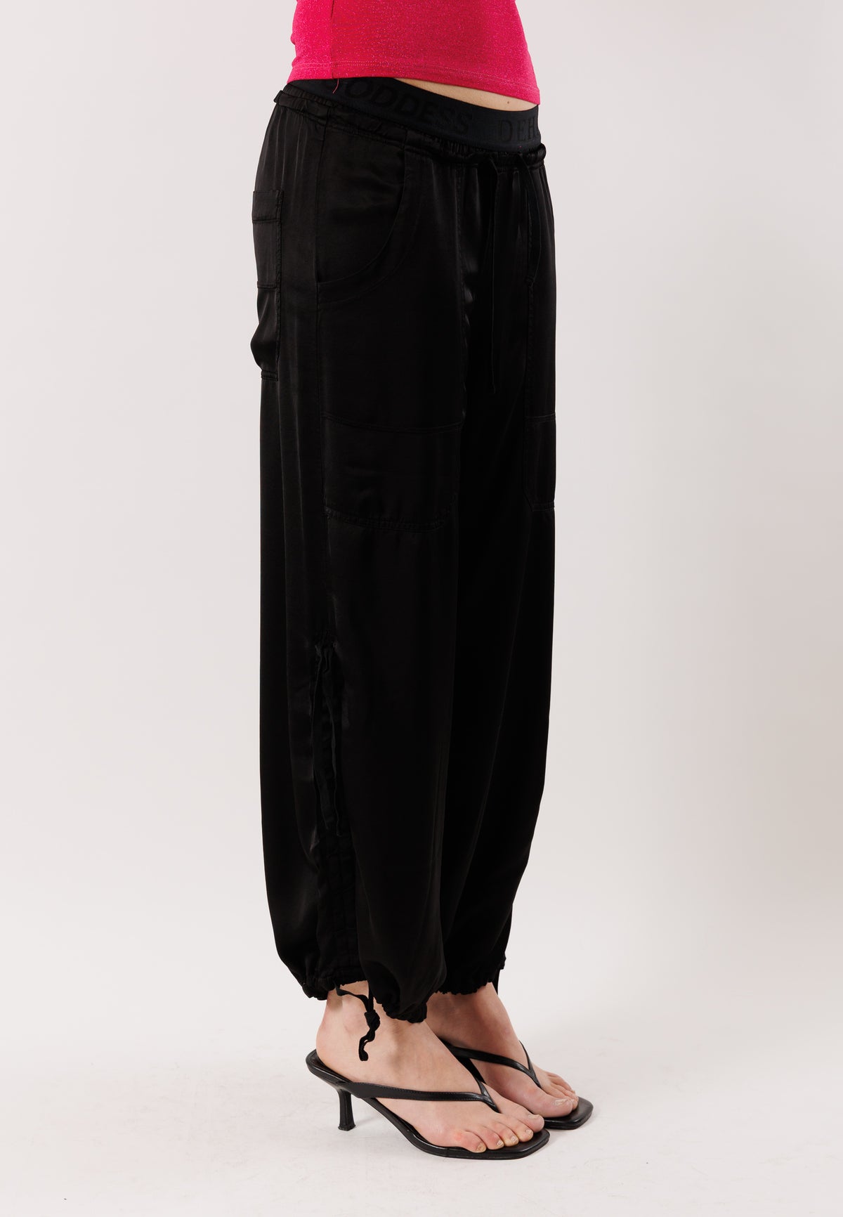 Pantaloni leggeri con coulisse D42125