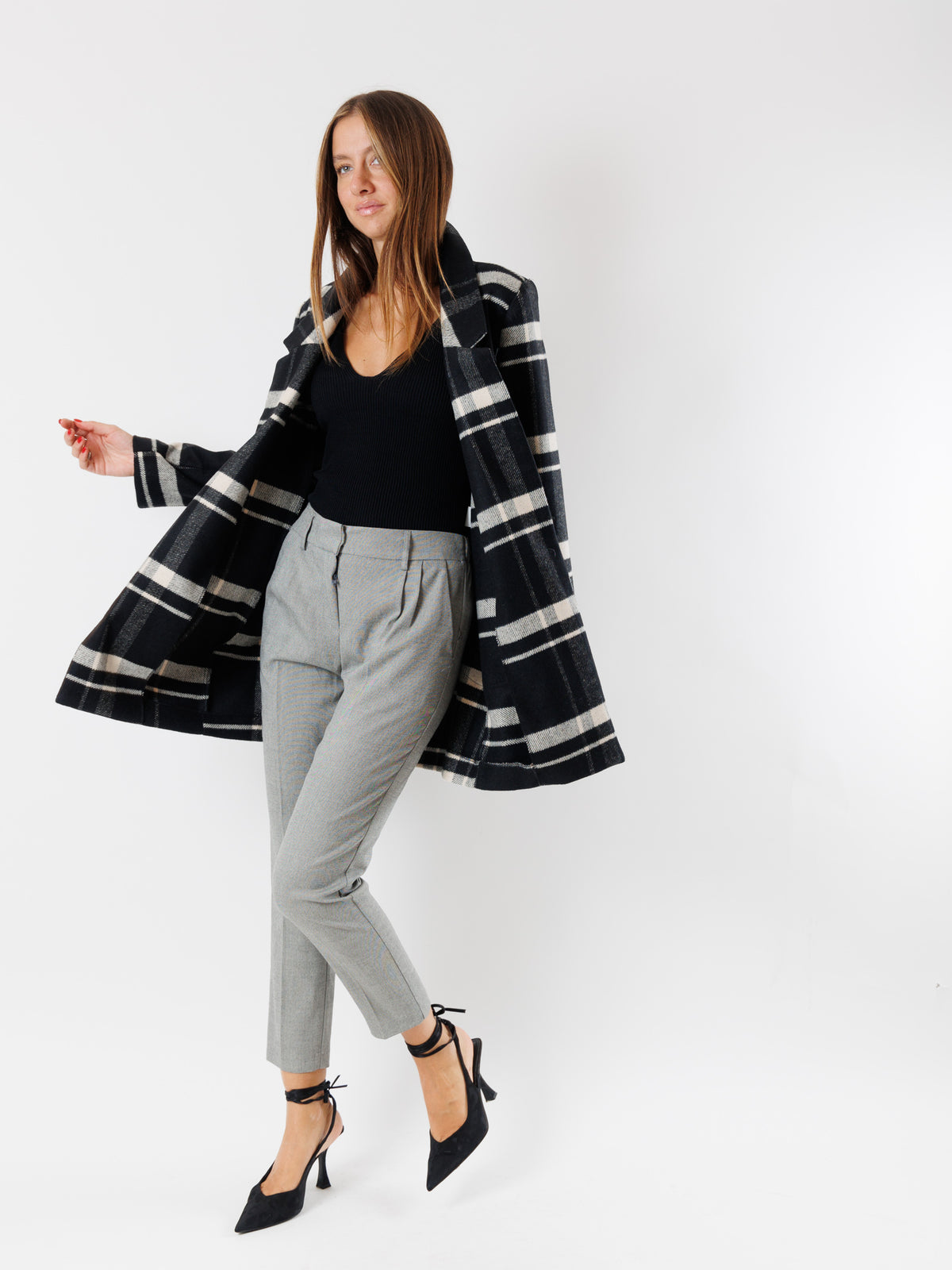 MESANGE Women's Trousers Grey
