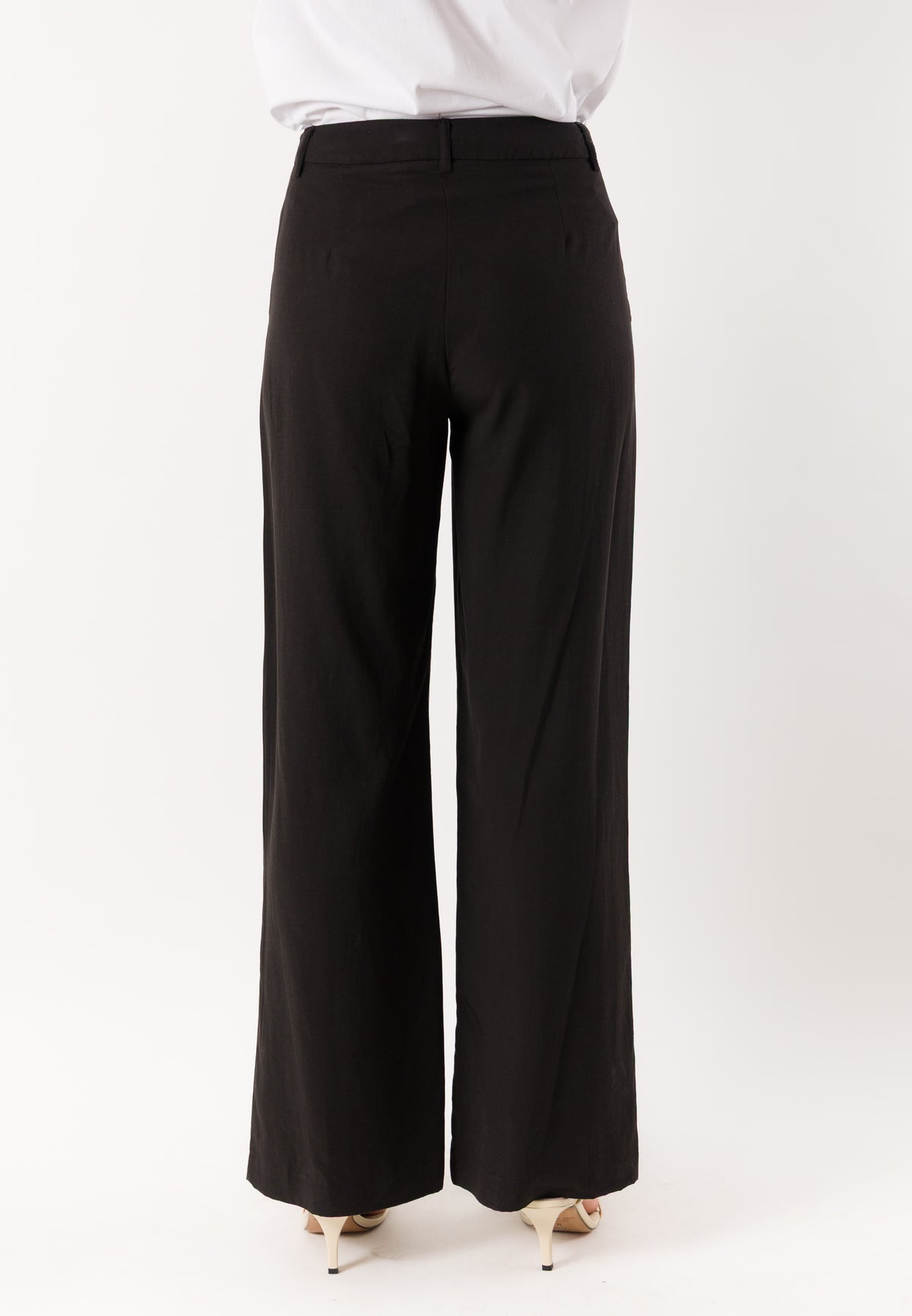 MESANGE Women's Trousers Black