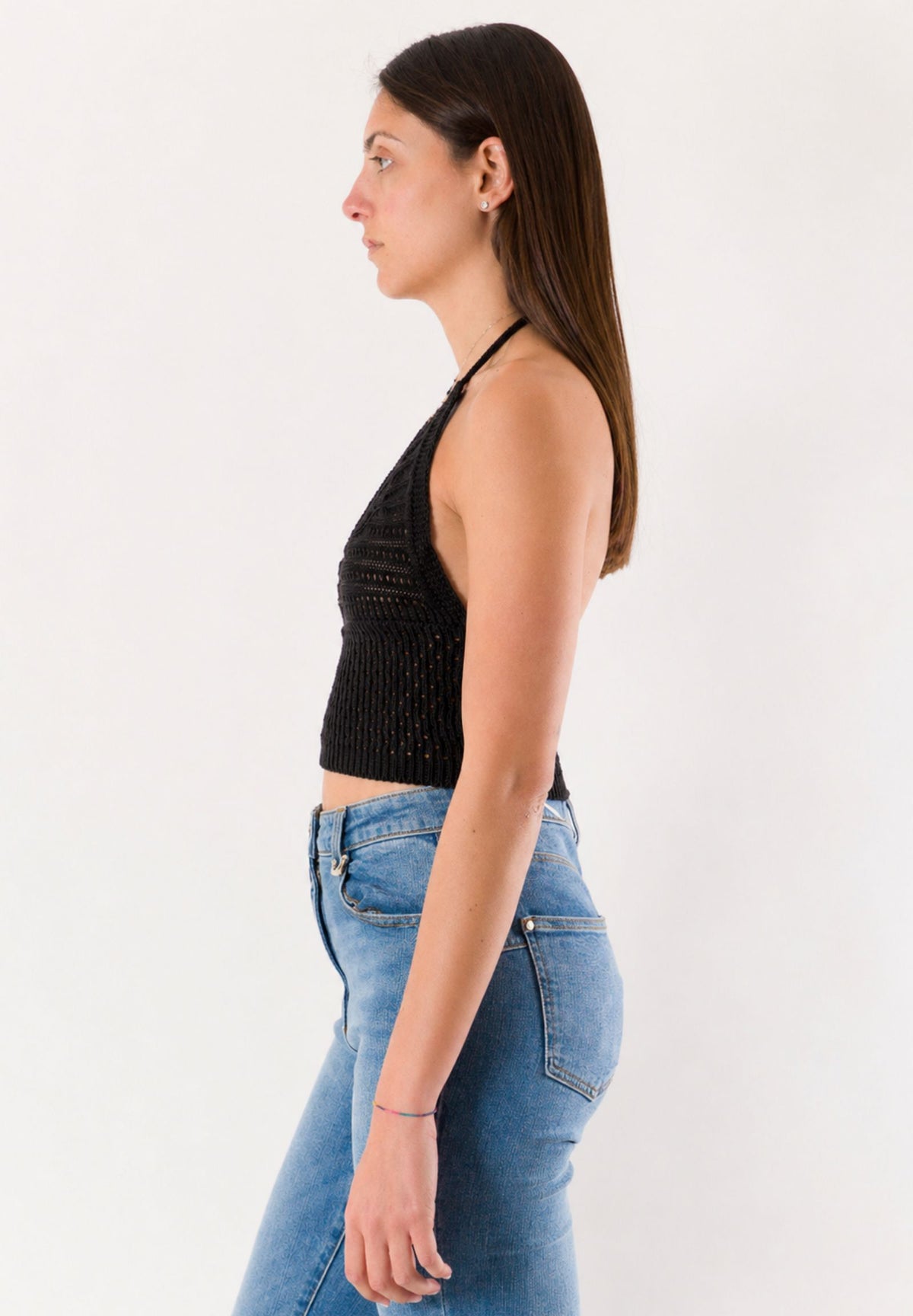 top corto con ricami A24183