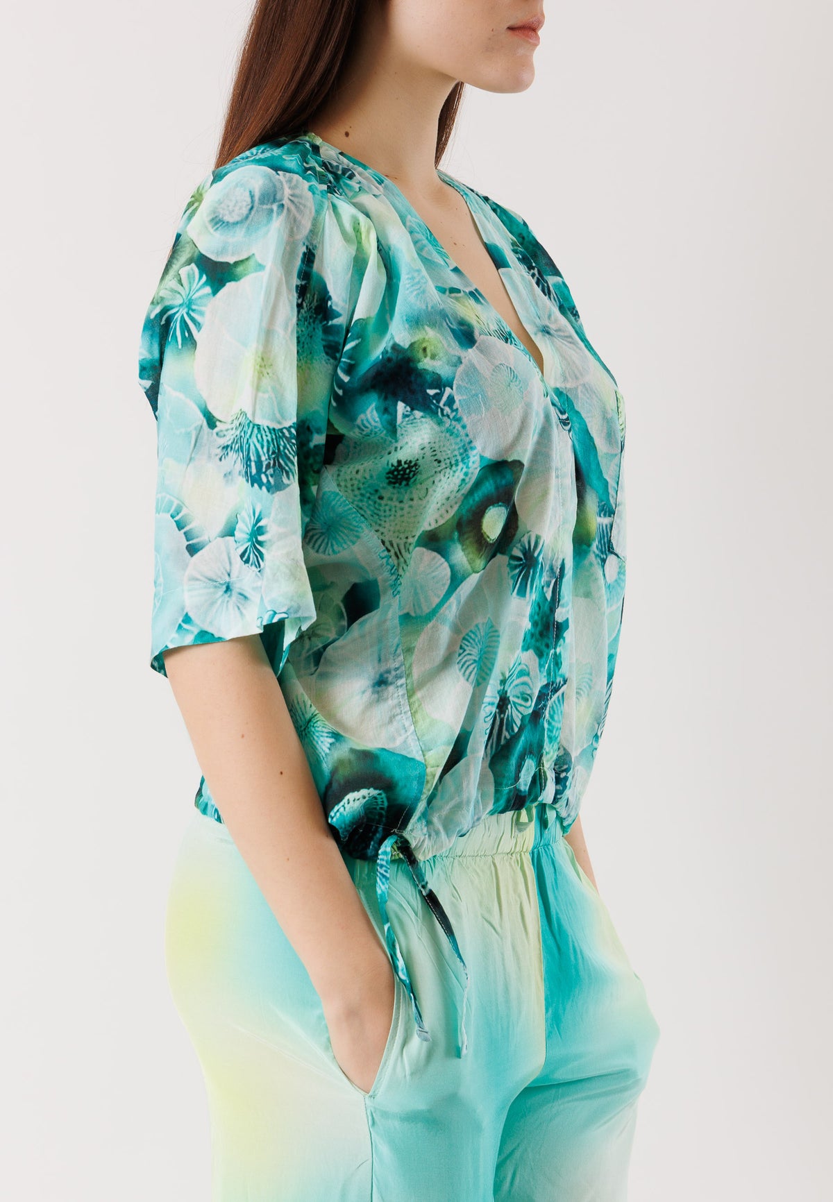 Blusa leggera scollo V D42532