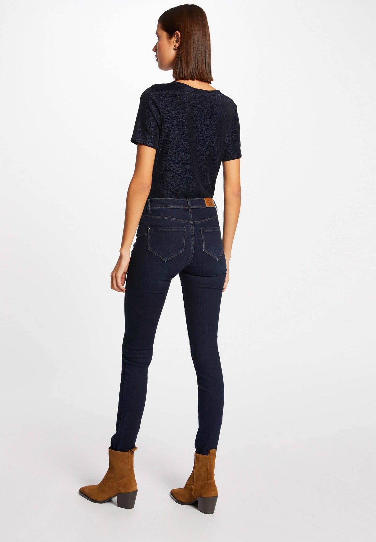 T-shirt con scollo a V DIWI