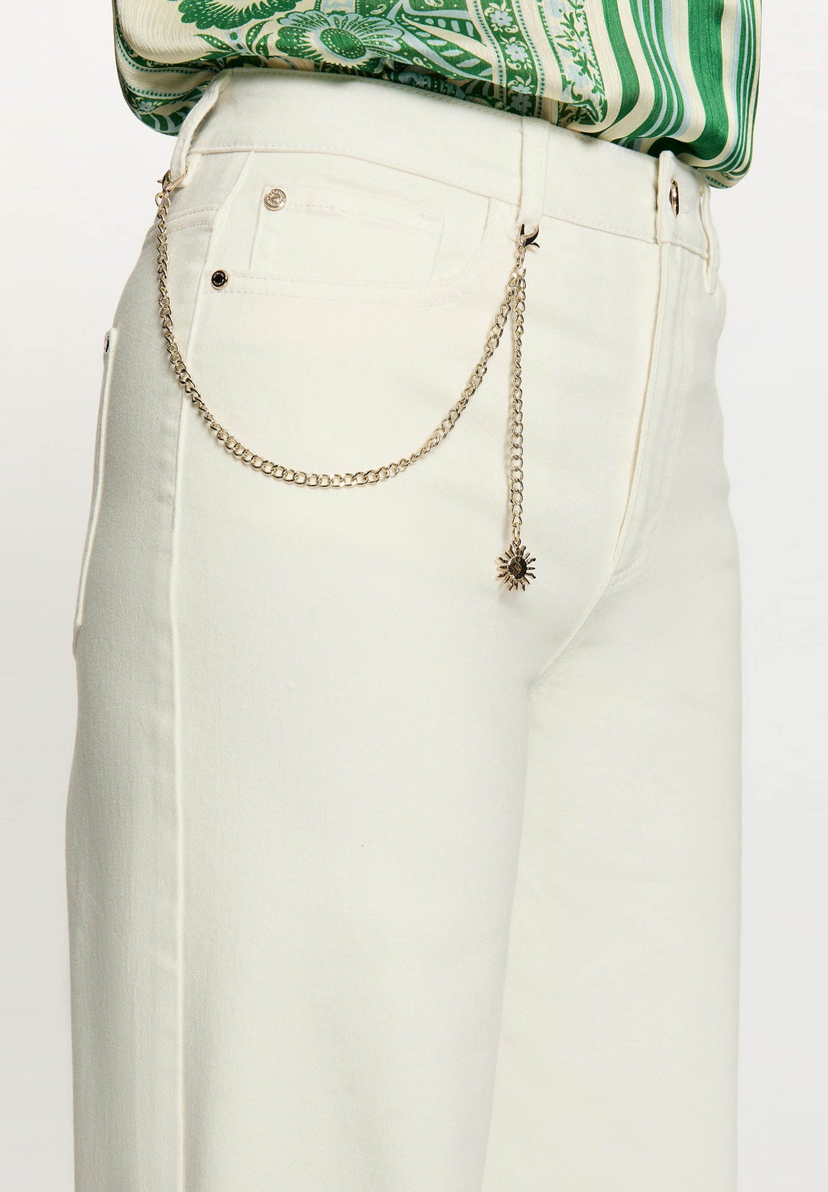 POVAOFF WHITE