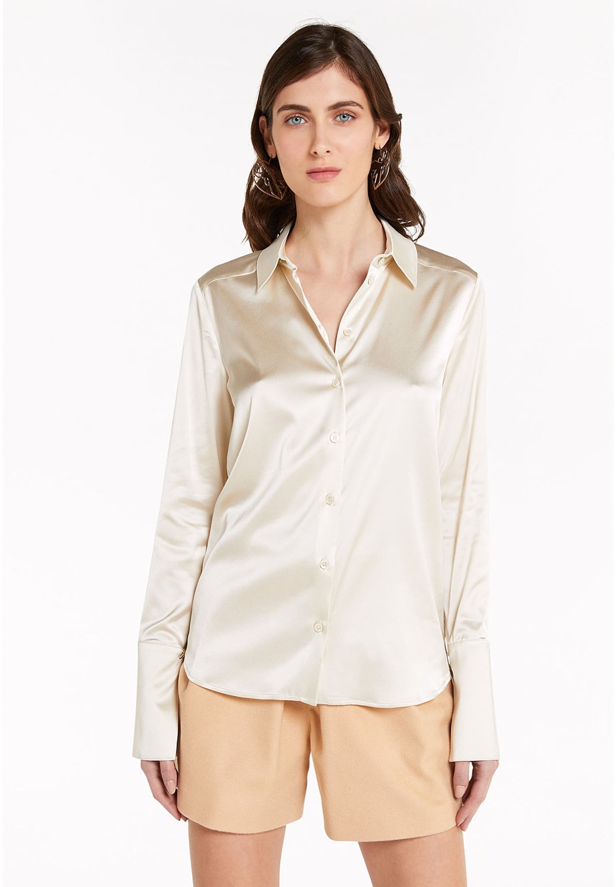 Camicia maschile in raso 8C0326