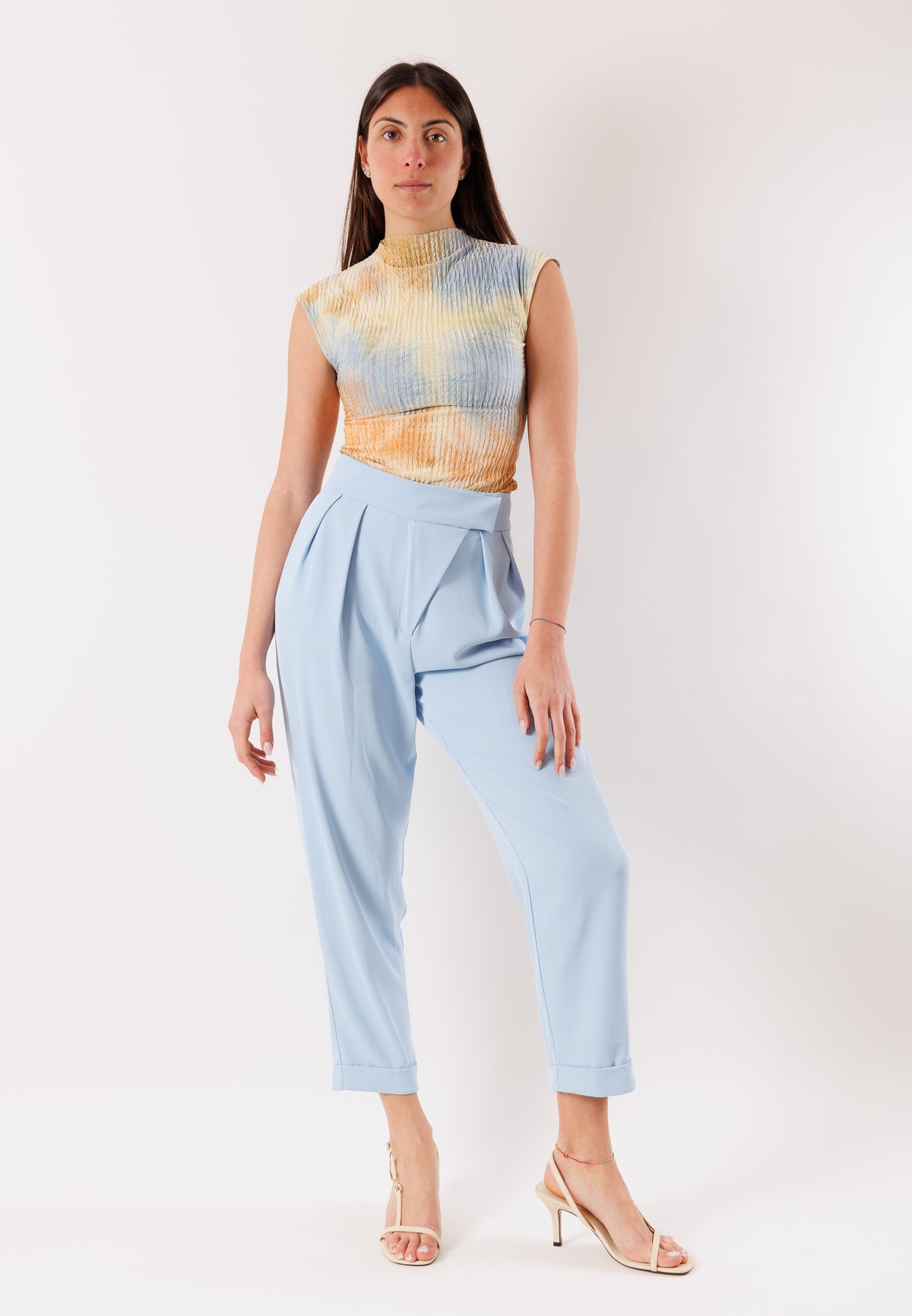 pantalone con pannelli e pieghe frontali PE26009