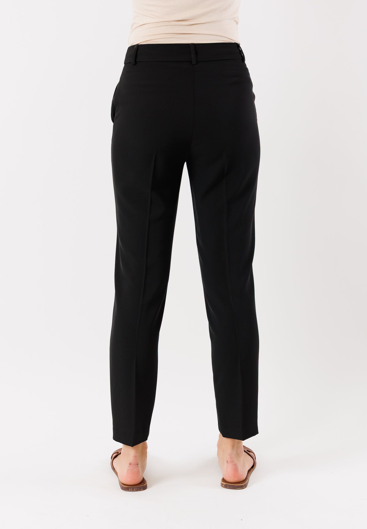 Pantaloni neri eleganti cropped cad� PE25231