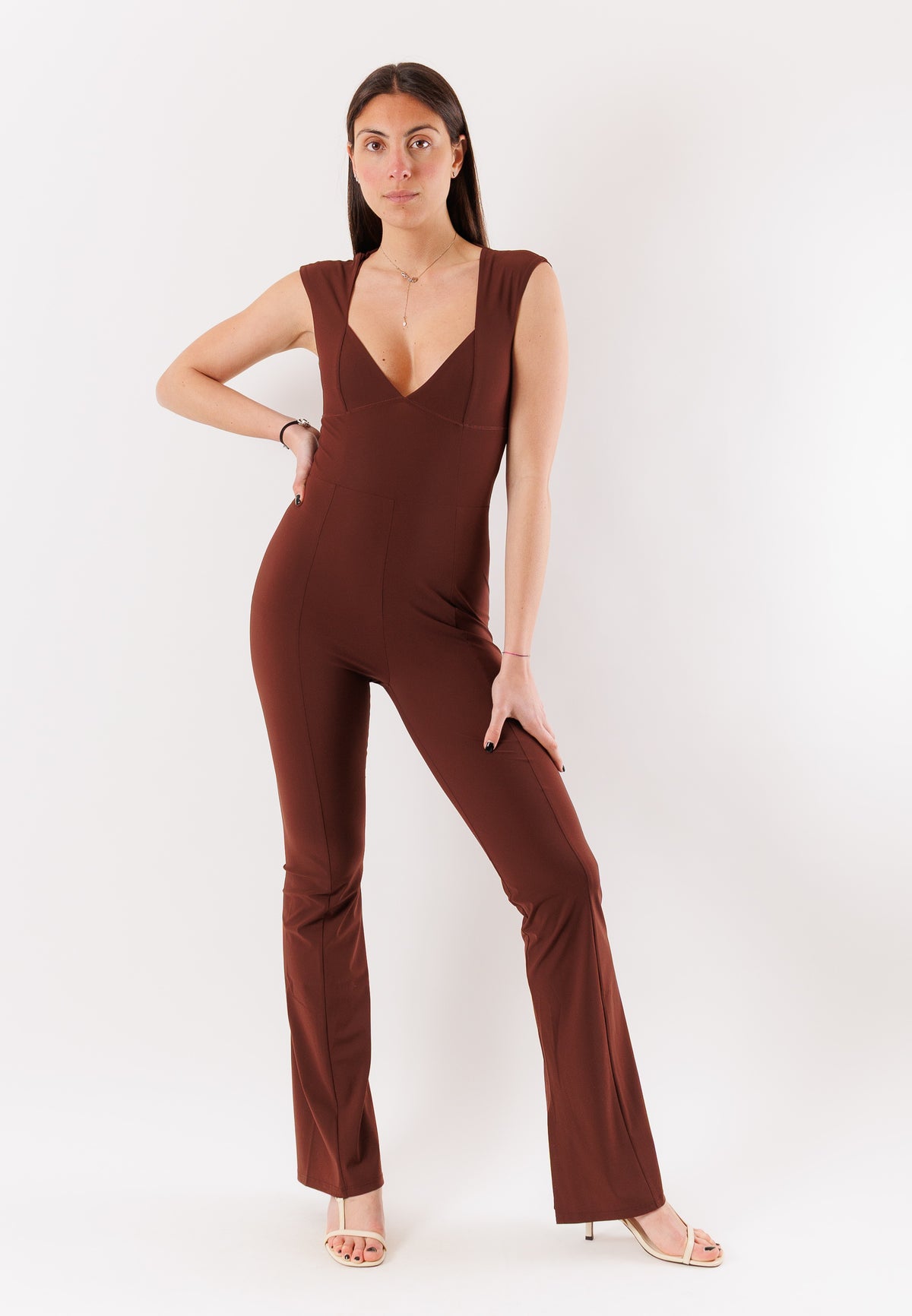 Tuta aderente con pantaloni svasati 2T0098JZ26