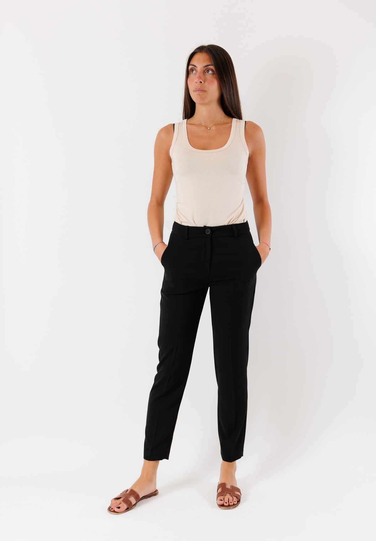 Pantaloni neri eleganti cropped cad� PE25231