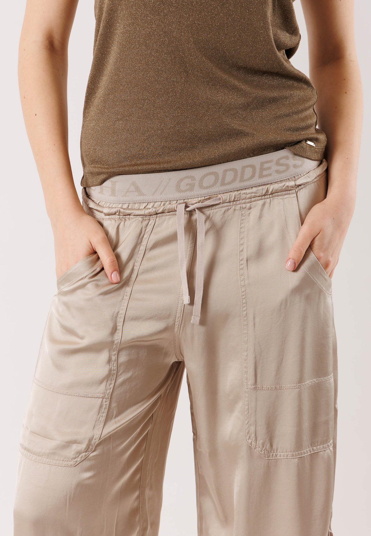 Pantaloni leggeri con coulisse D42125