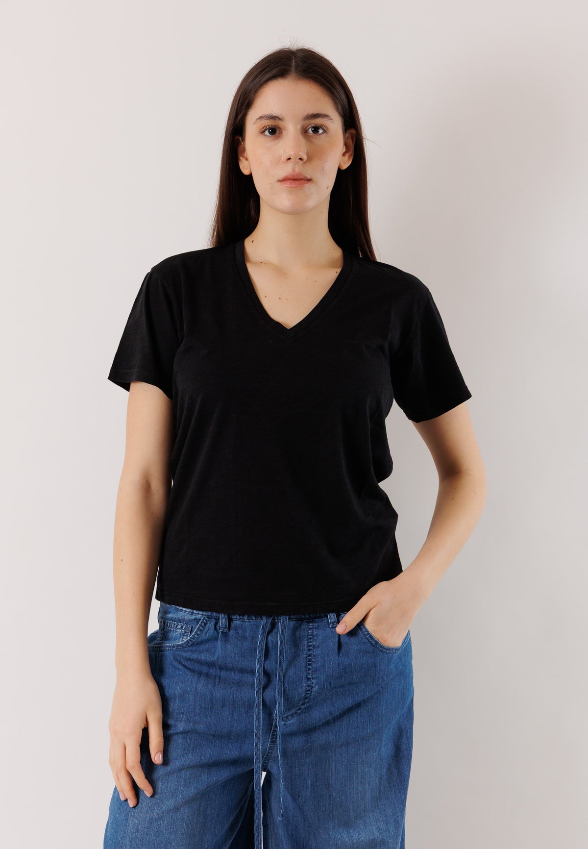 T-shirt scollo V morbida D42515